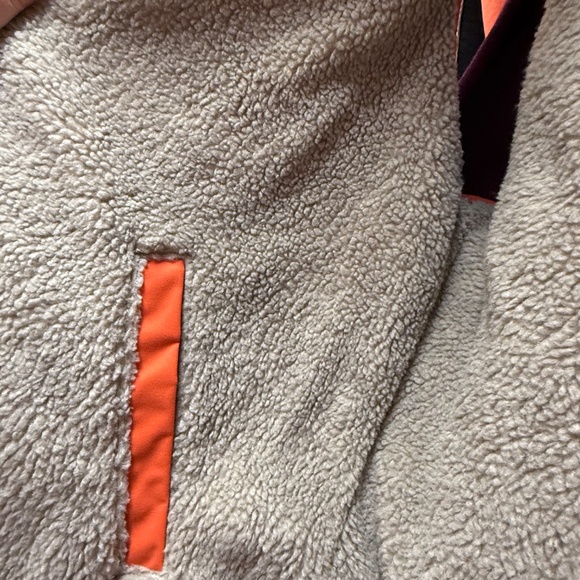 Carhartt utility vest - Picture 7 of 7